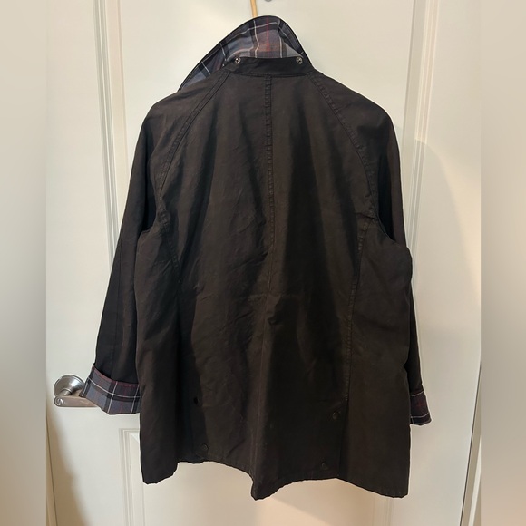 Barbour size 14 US Black Wax Beadnell Jacket Classic Plaid Tartan Lining Barn - Picture 6 of 8
